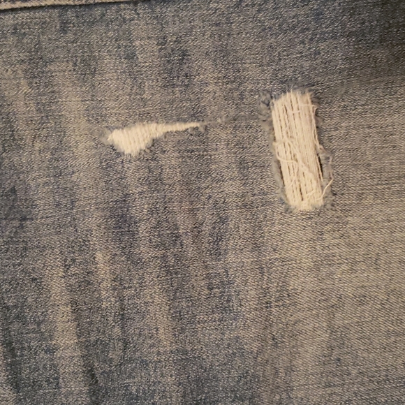 Lucky Brand denim, The roll up jean shorts size 6/28.  Excellent condition - Picture 4 of 9